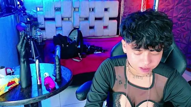 lunabustygirl online show from 02-03-26, 06:22