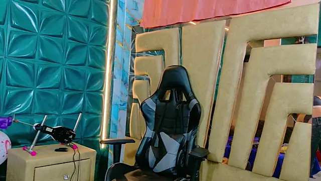 lunabustygirl online show from 02-20-26, 01:35