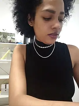 Snapshot of chanell95 chatting on 04-17-26, 07:49 chanell95 online show from 04-17-26, 07:49