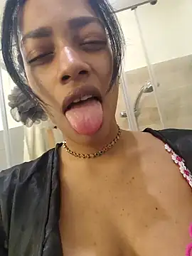 Snapshot of chanell95 chatting on 01-13-26, 10:08 chanell95 online show from 01-13-26, 10:08