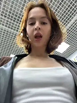 hani obsessed online show from 11-19-25, 11:43