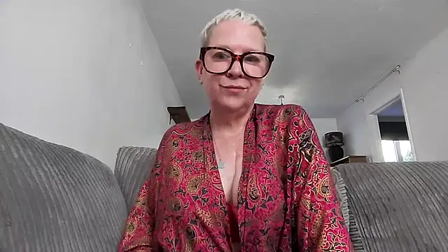 Snapshot of missyb_x chatting on 07-20-26, 10:39 missyb x online show from 07-20-26, 10:39