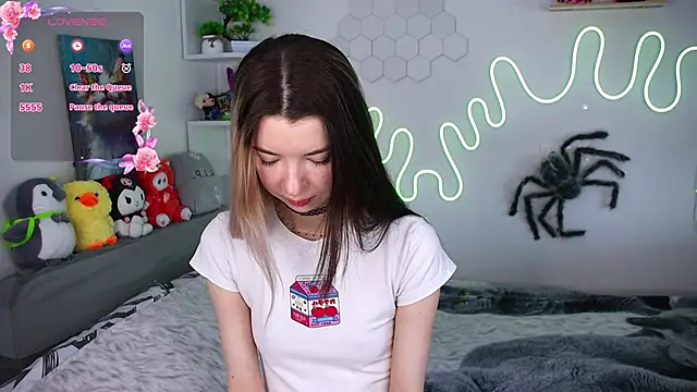 Emmie shy online show from 03-20-26, 11:44