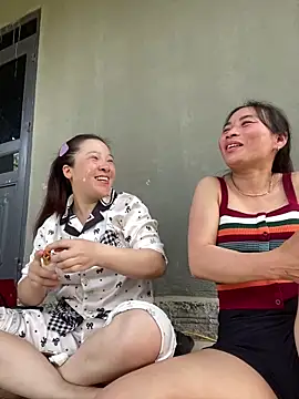 Snapshot of pitty_mymi chatting on 03-19-26, 08:25 pitty mymi online show from 03-19-26, 08:25