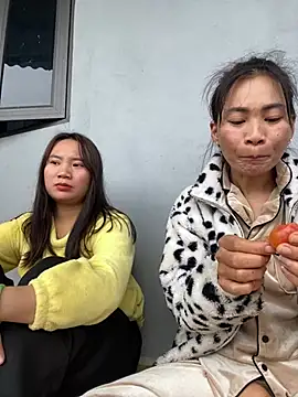 Snapshot of pitty_mymi chatting on 03-08-26, 02:37 pitty mymi online show from 03-08-26, 02:37