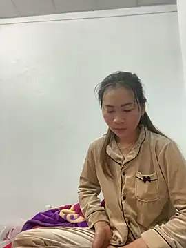 Snapshot of pitty_mymi chatting on 03-08-26, 10:24 pitty mymi online show from 03-08-26, 10:24