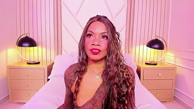 Snapshot of LailaDavidson chatting on 06-15-26, 12:16 LailaDavidson online show from 06-15-26, 12:16