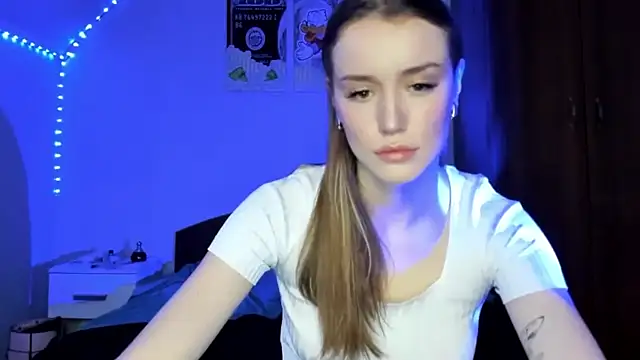 tinyglow online show from 03-23-26, 07:25