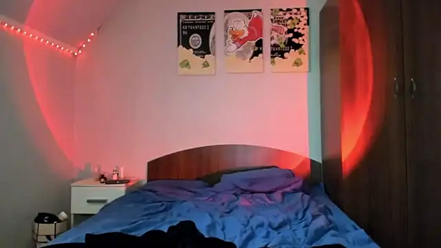 Snapshot of tinyglow chatting on 02-06-26, 11:12 tinyglow online show from 02-06-26, 11:12