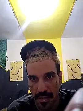 Snapshot of xxxbananaboy chatting on 04-16-26, 03:07 xxxbananaboy online show from 04-16-26, 03:07