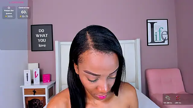 Snapshot of SandyAdaeze chatting on 12-04-25, 12:04 SandyAdaeze online show from 12-04-25, 12:04