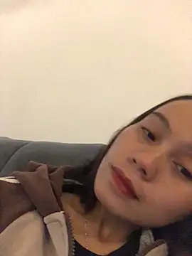 Trangbabylove online show from 12-21-25, 12:51