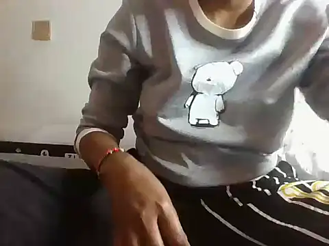 Snapshot of Naughtybadgal chatting on 01-16-26, 05:55 Naughtybadgal online show from 01-16-26, 05:55