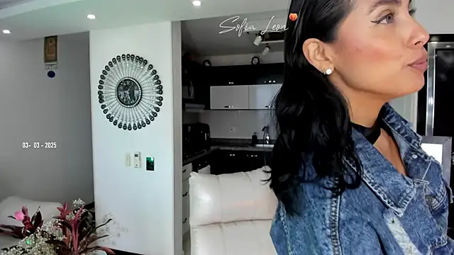 Snapshot of sofiasexhot chatting on 03-03-25, 02:28 sofiasexhot online show from 03-03-25, 02:28