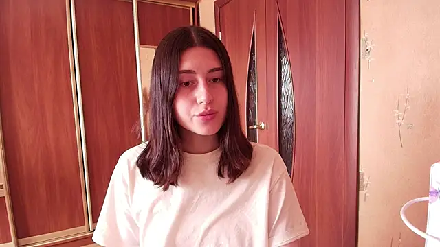 KristinaScott online show from 04-12-26, 10:40