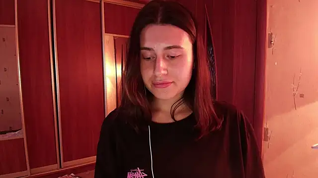 KristinaScott online show from 04-03-26, 03:40