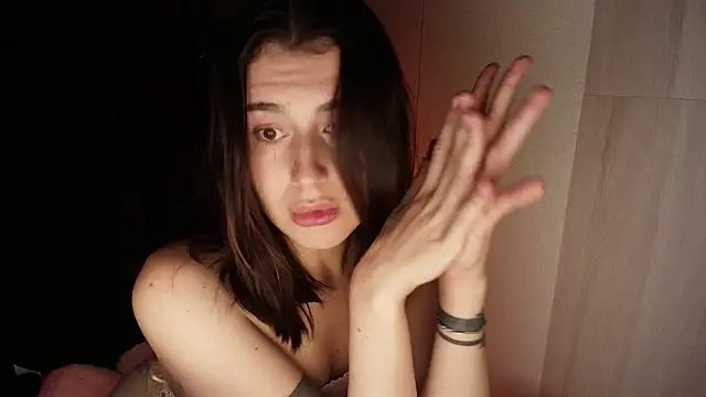 KristinaScott online show from 03-08-26, 06:00