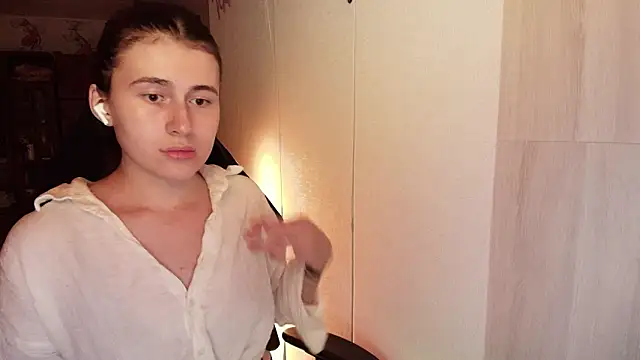 KristinaScott online show from 02-28-26, 06:40