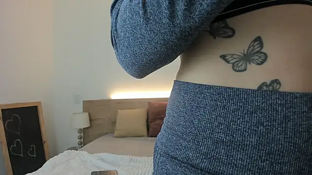 Emily Frostt online show from 02-10-26, 07:35