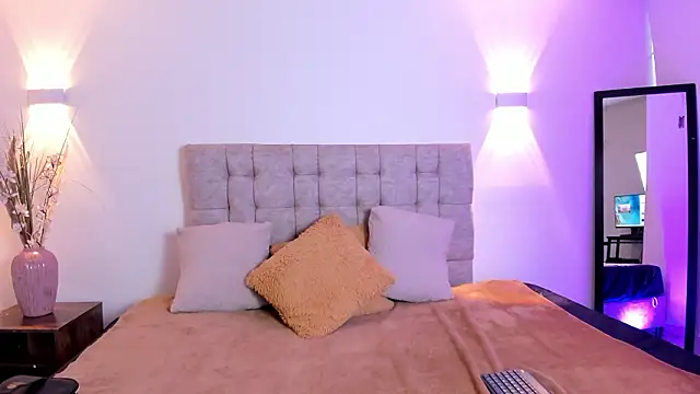 Emily Frostt online show from 03-19-26, 11:32