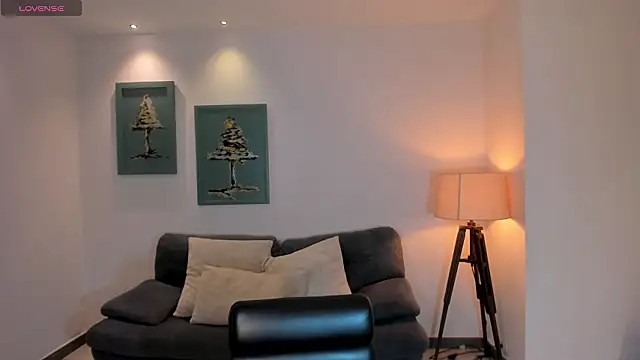 HaileyRoss  online show from 02-09-26, 11:52