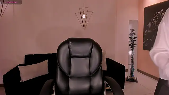 HaileyRoss  online show from 06-11-26, 11:57