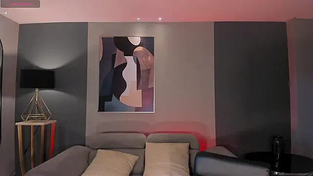 HaileyRoss  online show from 03-12-26, 11:47