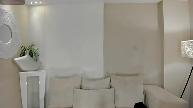 HaileyRoss  online show from 07-18-26, 06:49