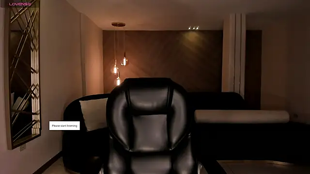 HaileyRoss  online show from 06-08-26, 11:11