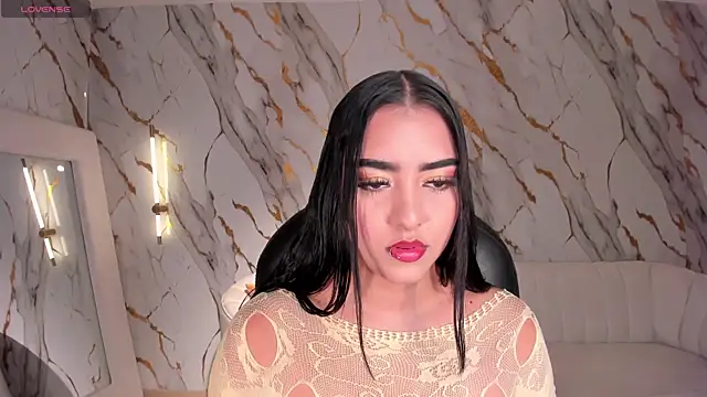 SophieLanne online show from 01-12-26, 05:36