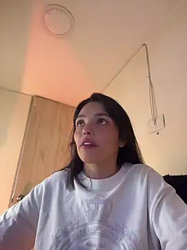Snapshot of LaraDanverss chatting on 07-15-26, 10:39 LaraDanverss online show from 07-15-26, 10:39