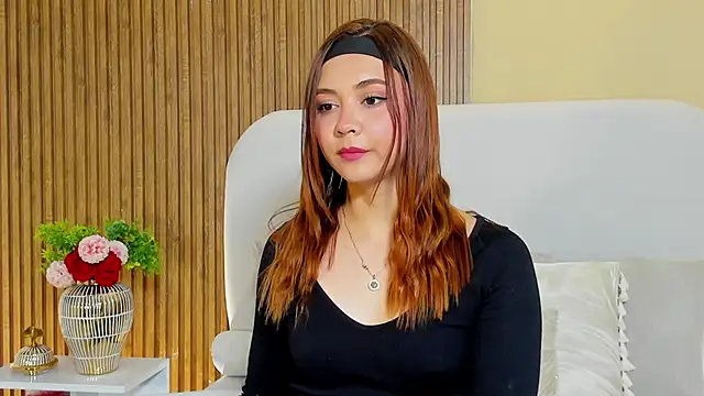 Snapshot of LondraBlush chatting on 04-08-26, 01:34 LondraBlush online show from 04-08-26, 01:34