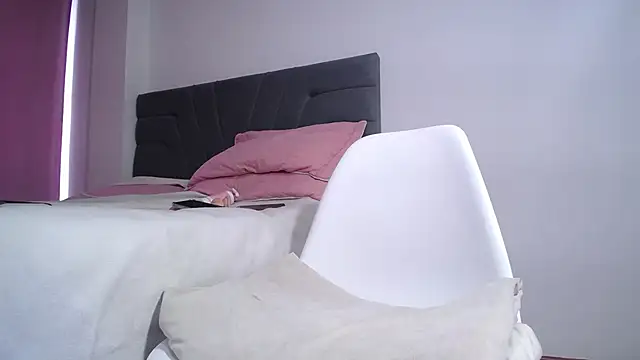 Mia foxxy  online show from 02-05-26, 02:35