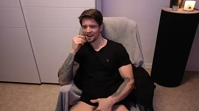 Mystery Mark online show from 11-30-25, 06:09