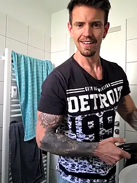 Mystery Mark online show from 04-15-26, 02:21