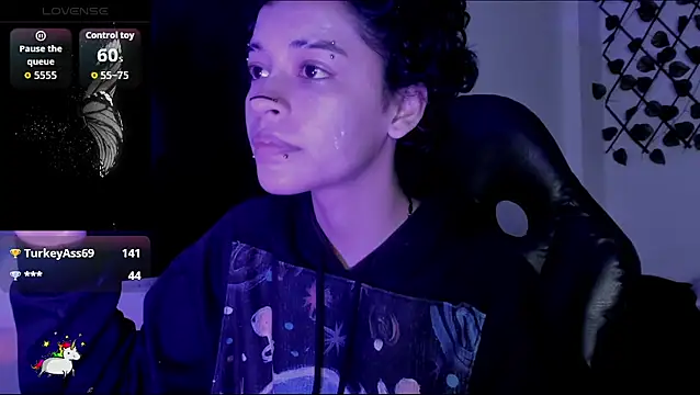 Anny Kiitty online show from 04-15-26, 01:00