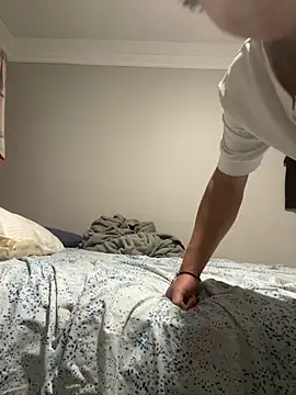 Snapshot of Charmed23 chatting on 11-19-25, 05:18 Charmed23 online show from 11-19-25, 05:18