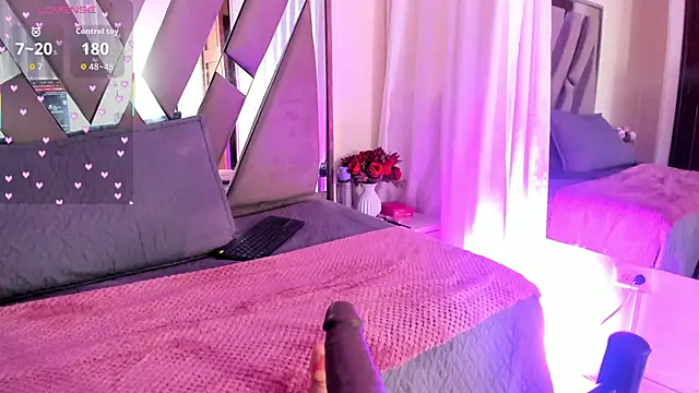 Snapshot of anisha_zambrano chatting on 02-26-26, 01:11 anisha zambrano online show from 02-26-26, 01:11