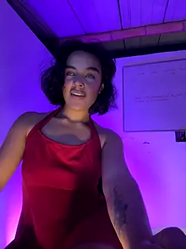 Snapshot of mariethebush chatting on 11-17-25, 01:42 mariethebush online show from 11-17-25, 01:42