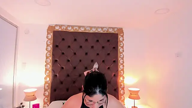 AlinaMilf online show from 04-14-26, 08:03