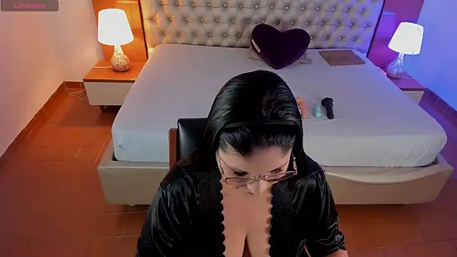 AlinaMilf online show from 12-17-25, 07:30