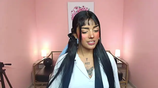 Milu carbajal x online show from 11-20-25, 09:36