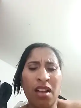 CarolinaNavas33 online show from 11-29-25, 02:06