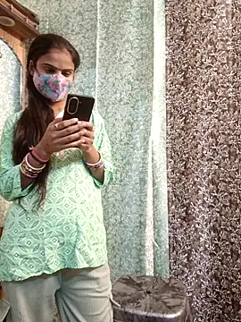 Snapshot of Muskan_12thh chatting on 11-15-25, 05:22 Muskan 12thh online show from 11-15-25, 05:22