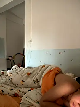 yiyi0316 online show from 12-02-25, 06:15