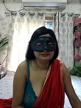 Cute-richa1 online show from 04-09-26, 05:09