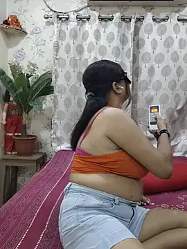 Cute-richa1 online show from 05-22-26, 05:00