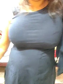 Snapshot of Cute-richa1 chatting on 01-07-26, 08:08 Cute-richa1 online show from 01-07-26, 08:08