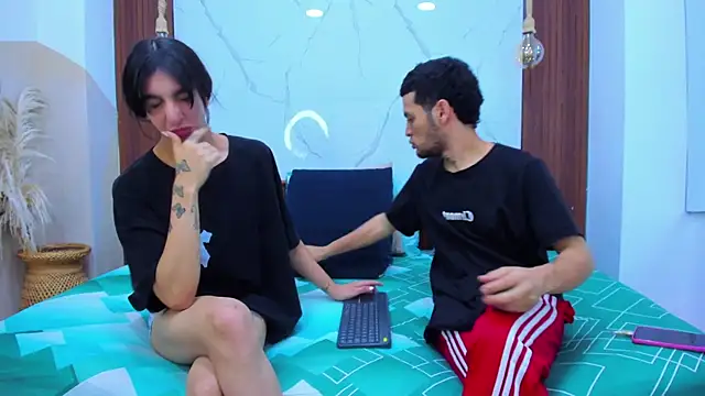 Loversinfire2 online show from 07-18-26, 01:36