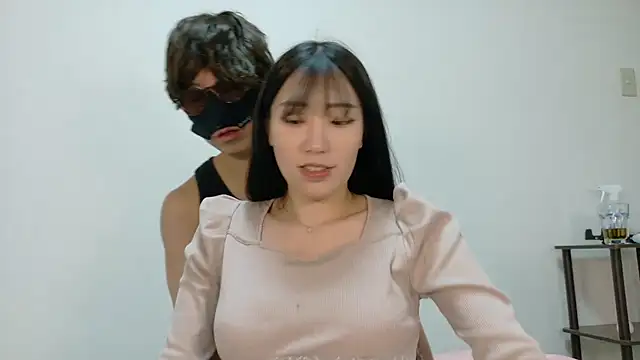 Asuka 2525 online show from 12-14-25, 01:49